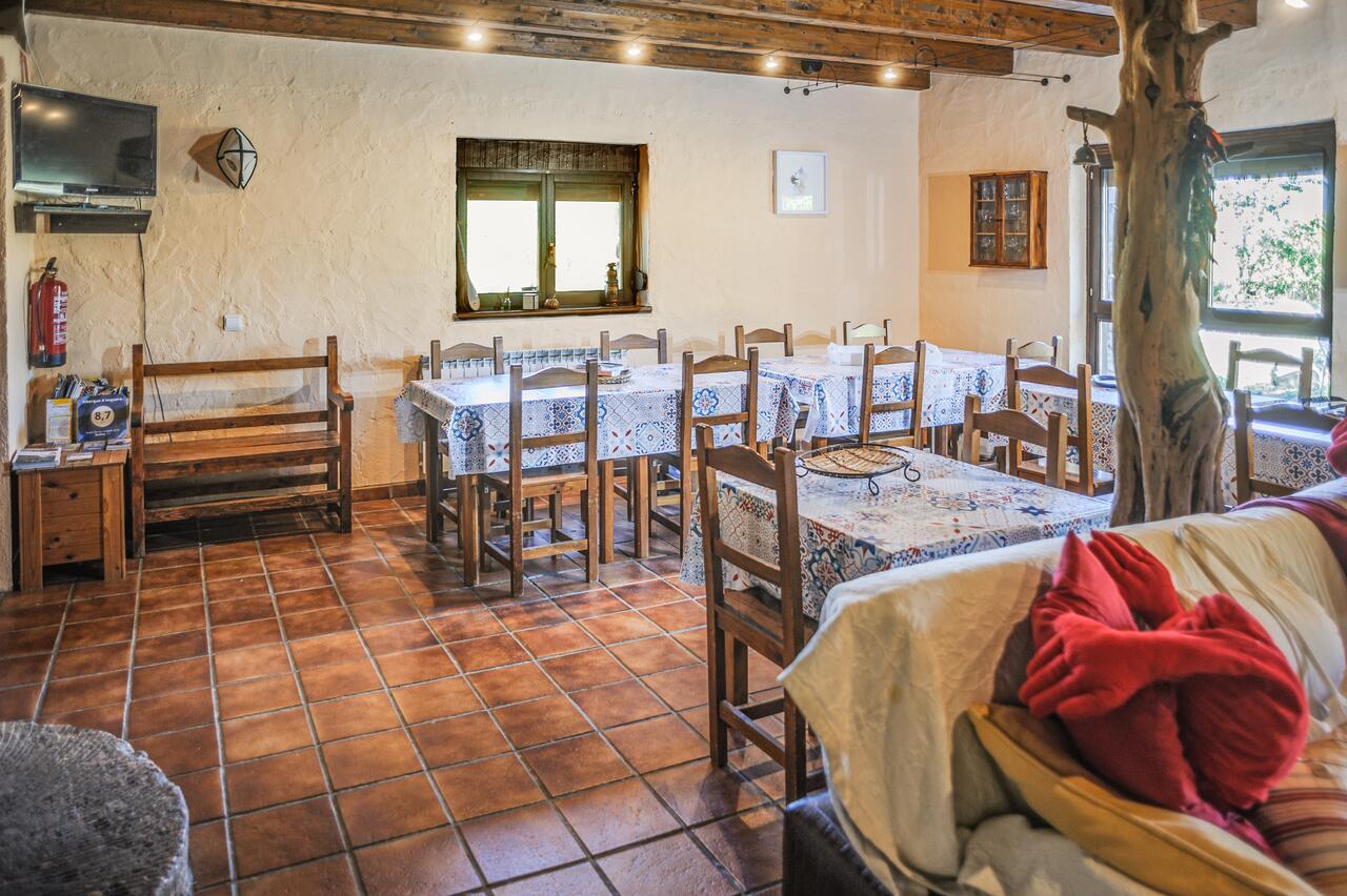 Albergue A'Noguera Castiello de Jaca Ngoại thất bức ảnh