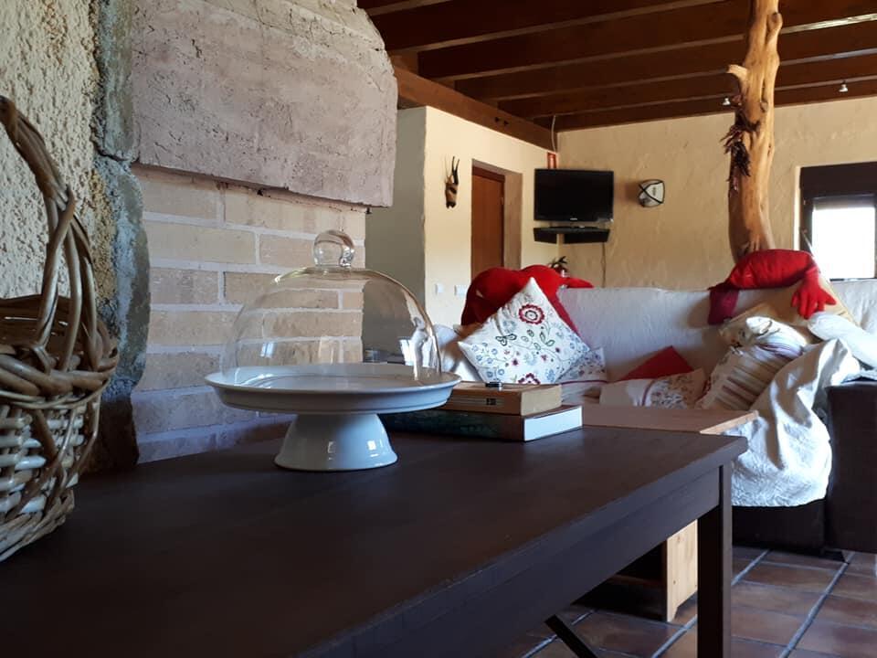 Albergue A'Noguera Castiello de Jaca Ngoại thất bức ảnh