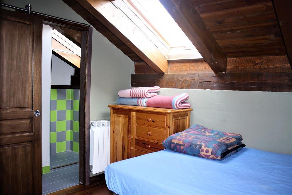 Albergue A'Noguera Castiello de Jaca Ngoại thất bức ảnh
