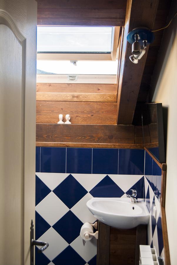 Albergue A'Noguera Castiello de Jaca Phòng bức ảnh